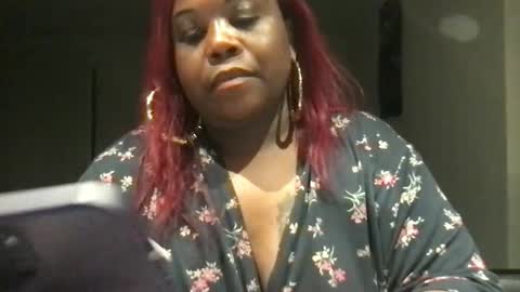 Snapshot of msjonemillion chatting on April 22, 2:03 am Chocolate Candy Stick online show from April 22, 2:03 am