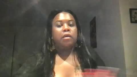 Snapshot of msjonemillion chatting on May 3, 12:38 am Chocolate Candy Stick online show from May 3, 12:38 am