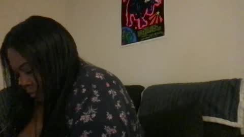 Snapshot of msjonemillion chatting on May 18, 6:47 pm Chocolate Candy Stick online show from May 18, 6:47 pm