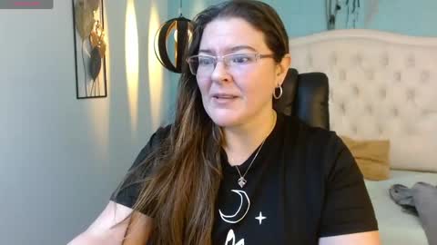 Jossie online show from April 29, 3:43 am