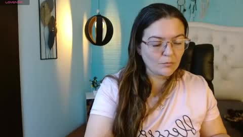 Jossie online show from May 20, 3:24 am