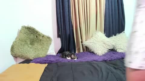 Miss Justine online show from March 8, 2:04 am