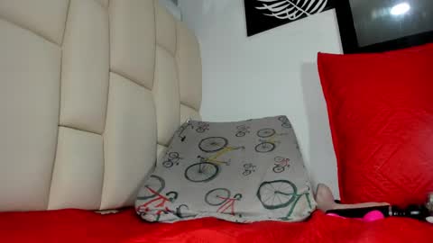 Snapshot of mss_mar chatting on February 14, 9:24 am FERNANDA 3 online show from February 14, 9:24 am