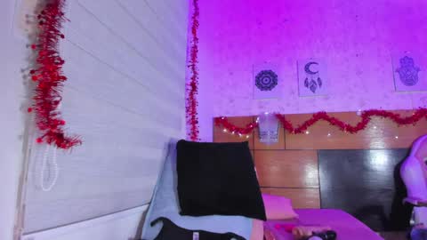 Manuela  online show from December 30, 9:16 am