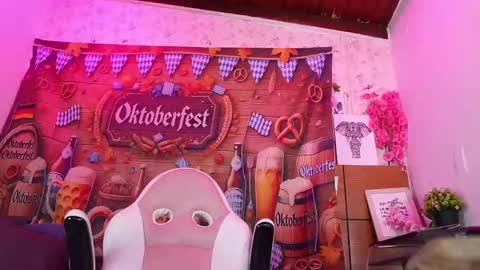 Manuela  online show from September 23, 3:09 am