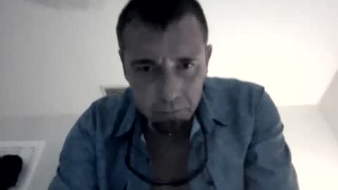 Snapshot of mst_198569 chatting on April 25, 3:09 pm mst_198569 online show from April 25, 3:09 pm