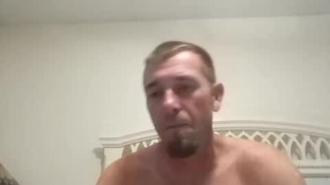 Snapshot of mst_198569 chatting on May 18, 10:15 pm mst_198569 online show from May 18, 10:15 pm