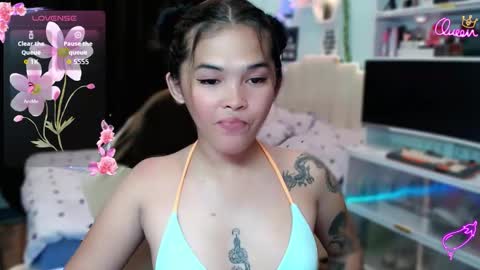 Snapshot of mstefany chatting on January 7, 4:42 pm tefany online show from January 7, 4:42 pm