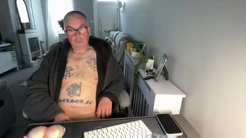 mtb1697 online show from October 3, 9:06 am