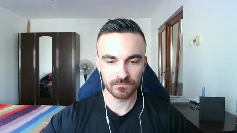 Victor online show from November 15, 11:40 am