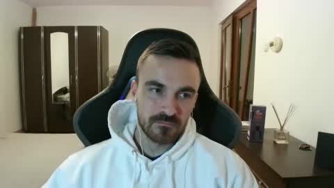 Victor online show from March 26, 7:41 pm