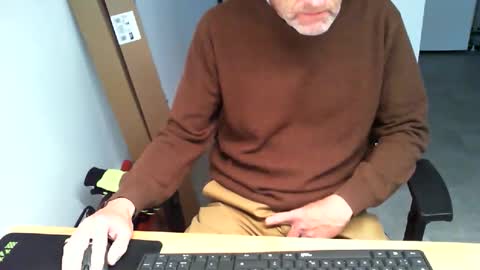 mucfag online show from October 21, 4:08 pm