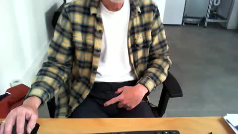 mucfag online show from May 8, 10:42 am