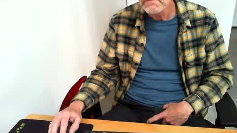 mucfag online show from May 20, 4:02 pm