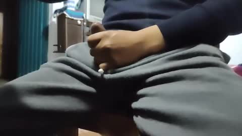 Snapshot of muchachosam chatting on November 2, 2:25 am zenon online show from November 2, 2:25 am