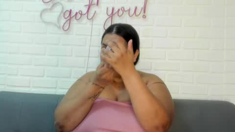 Snapshot of muentes_geminis chatting on October 3, 8:17 pm Tati online show from October 3, 8:17 pm