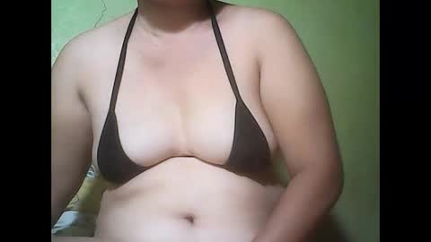 Snapshot of muffy_bunny chatting on March 7, 7:49 pm muffy_bunny online show from March 7, 7:49 pm