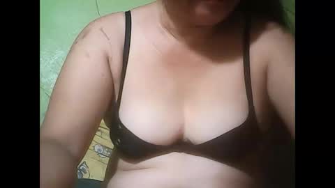 Snapshot of muffy_bunny chatting on September 10, 8:03 am muffy_bunny online show from September 10, 8:03 am