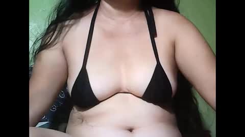 Snapshot of muffy_bunny chatting on October 23, 7:12 pm muffy_bunny online show from October 23, 7:12 pm