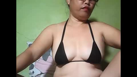 muffy_bunny online show from May 8, 8:25 pm