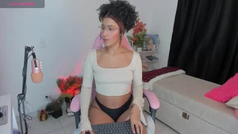 Snapshot of mulata_ch chatting on February 27, 1:27 am HEY GUYS IF YOU LIKE SEXY SHOW YOU ARE IN THE CORRECT PLACE CU WENESDAY PVT OPEN TRANSMISSION TIME 5 PM - 10 PM COLOMBIA online show from February 27, 1:27 am