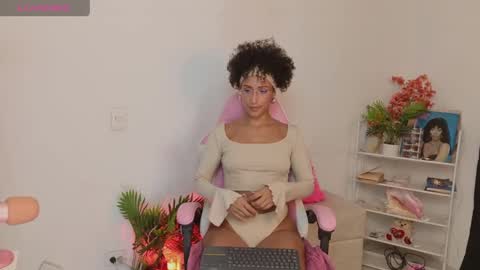 Snapshot of mulata_ch chatting on May 5, 1:46 am HEY GUYS IF YOU LIKE SEXY SHOW YOU ARE IN THE CORRECT PLACE CU WENESDAY PVT OPEN TRANSMISSION TIME 5 PM - 10 PM COLOMBIA online show from May 5, 1:46 am