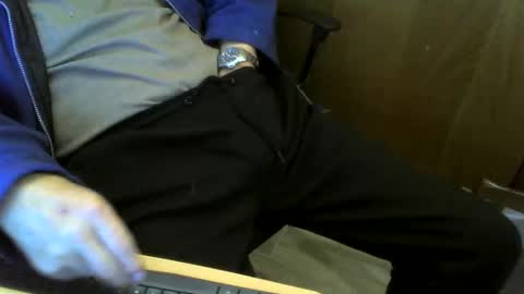 Snapshot of muller520 chatting on October 25, 5:04 am muller520 online show from October 25, 5:04 am