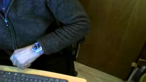 Snapshot of muller520 chatting on April 6, 3:59 am muller520 online show from April 6, 3:59 am