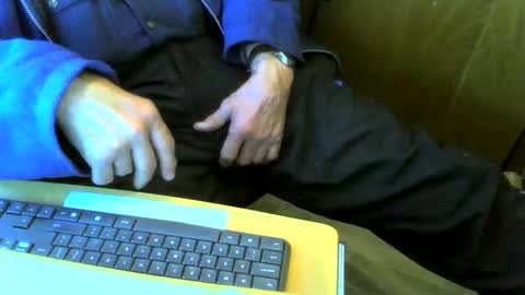 Snapshot of muller520 chatting on April 29, 4:55 pm muller520 online show from April 29, 4:55 pm