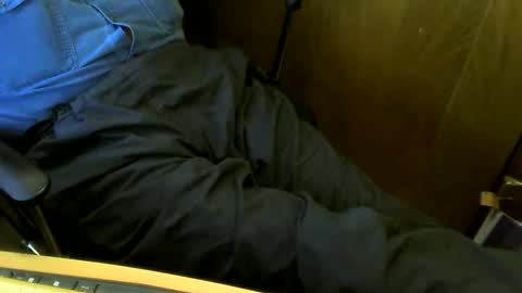 Snapshot of muller520 chatting on May 18, 4:13 pm muller520 online show from May 18, 4:13 pm
