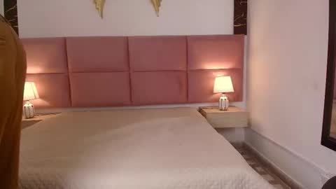 Muller Asher online show from October 31, 10:44 pm