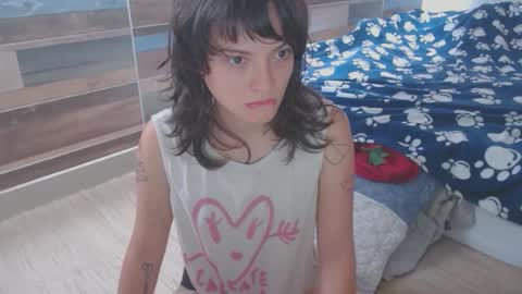 Snapshot of munchi_ chatting on September 21, 3:57 pm online show from September 21, 3:57 pm