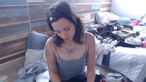 Snapshot of munchi_ chatting on October 8, 3:31 pm online show from October 8, 3:31 pm