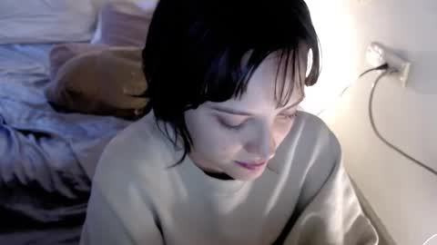   online show from February 13, 10:50 pm