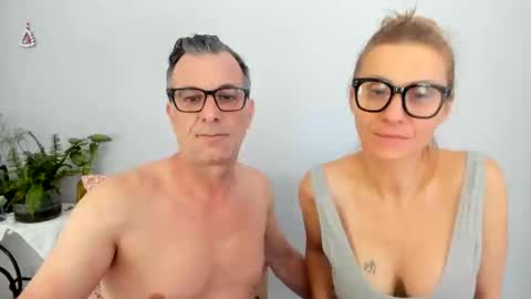 Snapshot of munishpunish chatting on January 13, 2:32 pm LOVELY JULIA Peter DAY online show from January 13, 2:32 pm
