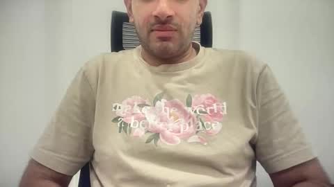 munnabobby2008 online show from November 10, 5:01 pm