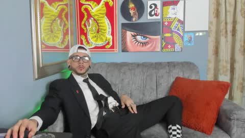 murdok  online show from November 8, 5:07 am