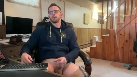 Snapshot of murdockjones7989 chatting on April 6, 11:00 am murdockjones7989 online show from April 6, 11:00 am