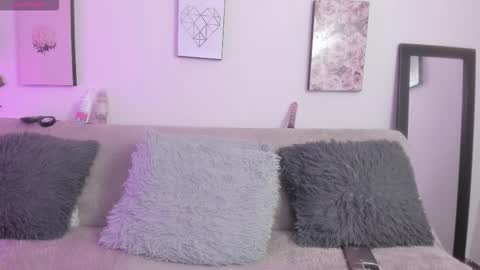 Snapshot of muriell_69 chatting on January 12, 7:19 pm muriell_69 online show from January 12, 7:19 pm