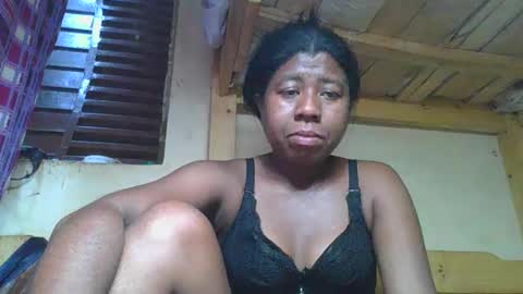 murielleee online show from March 18, 2:31 pm