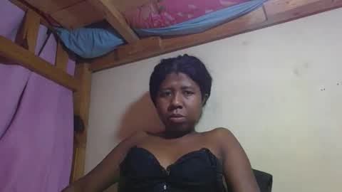 murielleee online show from March 28, 6:35 am