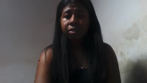 Snapshot of murielleee chatting on May 11, 6:08 am murielleee online show from May 11, 6:08 am