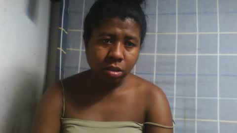 Snapshot of murielleee chatting on June 14, 2:30 pm murielleee online show from June 14, 2:30 pm