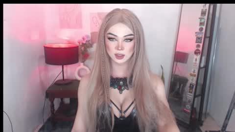 Snapshot of murphy_bitches chatting on October 26, 3:18 pm MURPHY online show from October 26, 3:18 pm