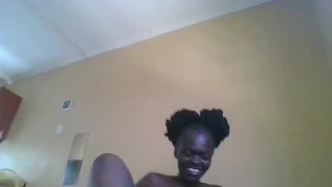 Snapshot of musasia1990 chatting on April 2, 9:18 am musasia1990 online show from April 2, 9:18 am