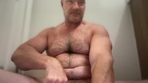 Snapshot of musclbear chatting on July 12, 2:35 am Coach online show from July 12, 2:35 am