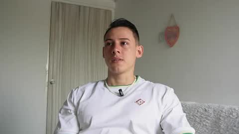 Snapshot of muscle_king_cum chatting on May 18, 2:56 pm muscle_king_cum online show from May 18, 2:56 pm