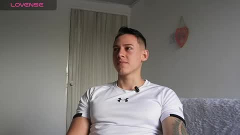 Snapshot of muscle_king_cum chatting on May 20, 1:39 pm muscle_king_cum online show from May 20, 1:39 pm
