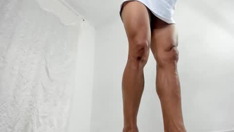 Snapshot of muscle_man07 chatting on December 5, 3:09 pm Muscle Man online show from December 5, 3:09 pm