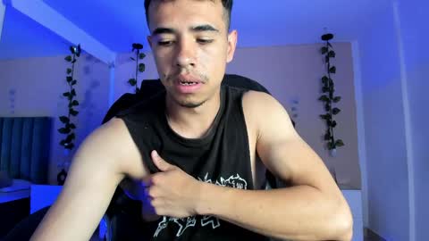 muscle scott online show from March 31, 1:33 pm